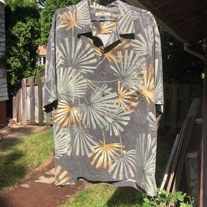 Tommy Bahama 100% silk Hawaiian shirt
